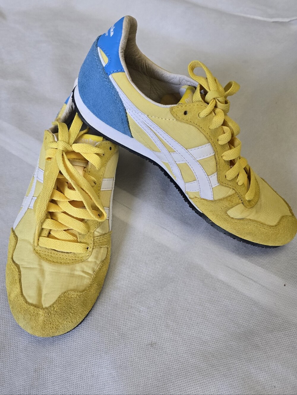 Onitsuka Tiger Yellow, White & Blue Low-Top Sneakers Size 7.5